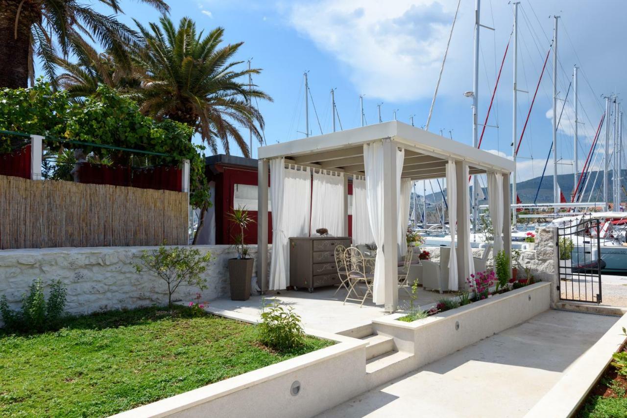 Studio Tironi 2 -Sonja Apartment โตรกีร์ ภายนอก รูปภาพ
