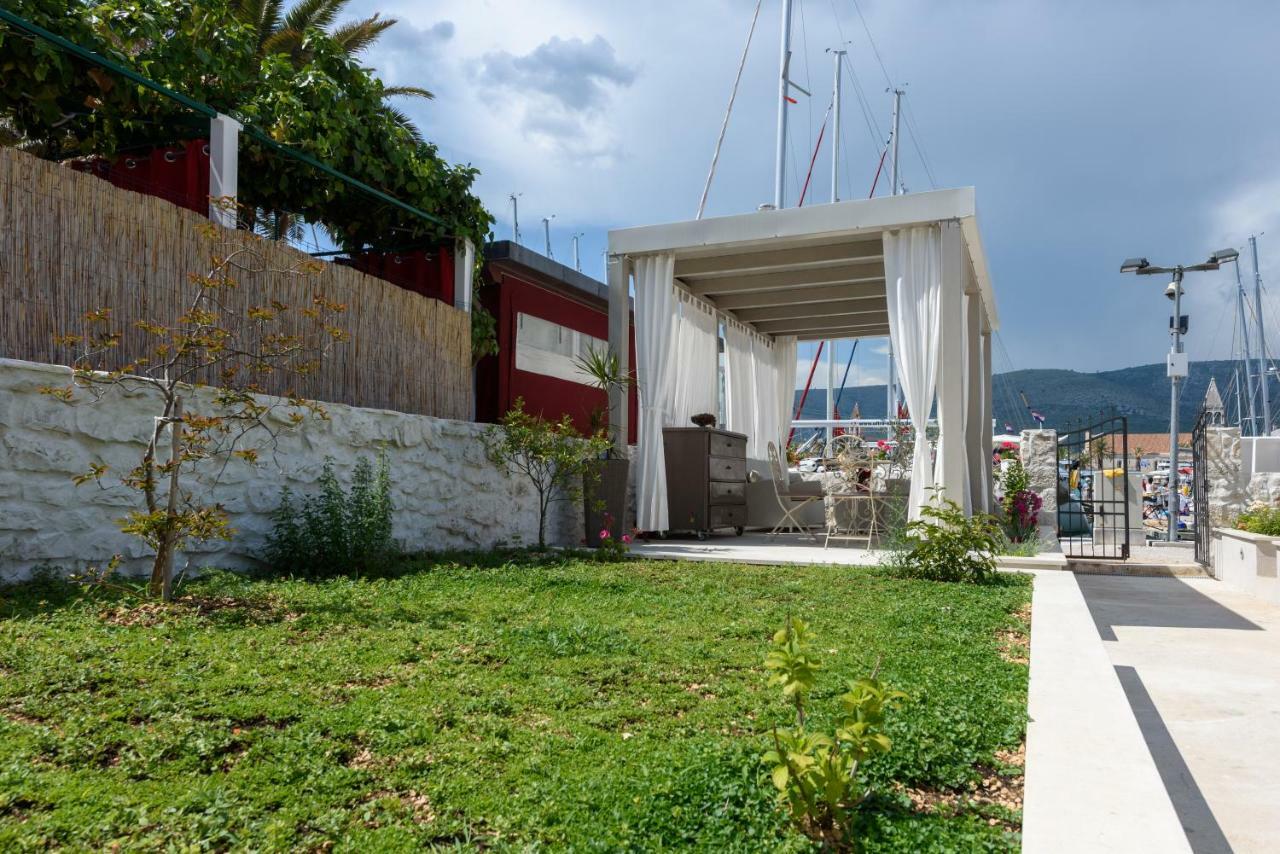 Studio Tironi 2 -Sonja Apartment โตรกีร์ ภายนอก รูปภาพ